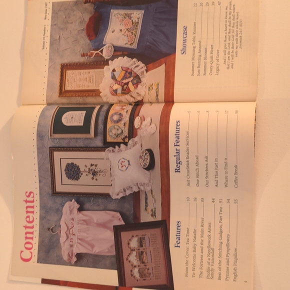Just CrossStitch Magazine June 1997 - Picture 3 of 14